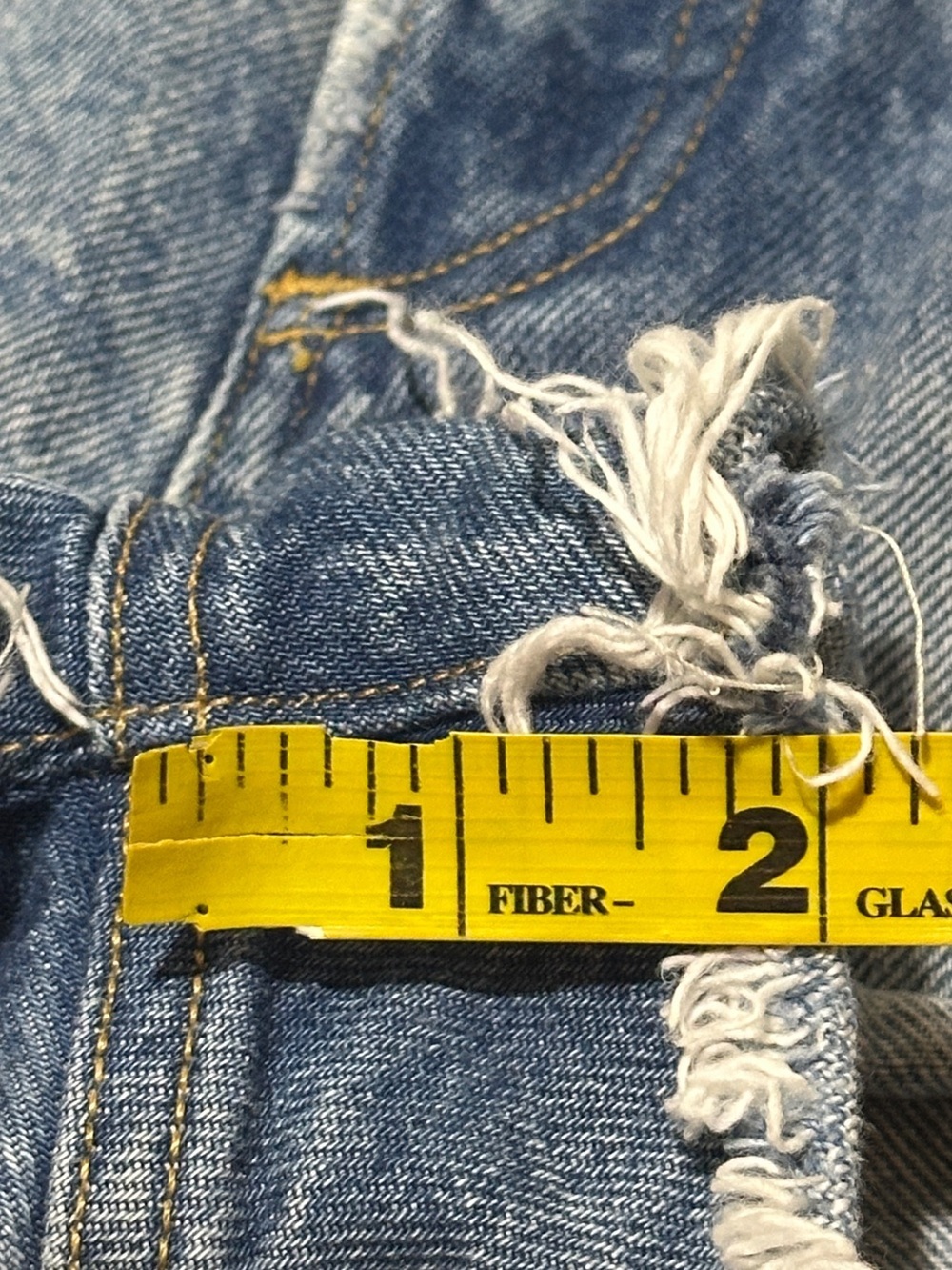 Agolde Parker Short Vintage Cut Off Short in Chorus Wash - Picture 11 of 11